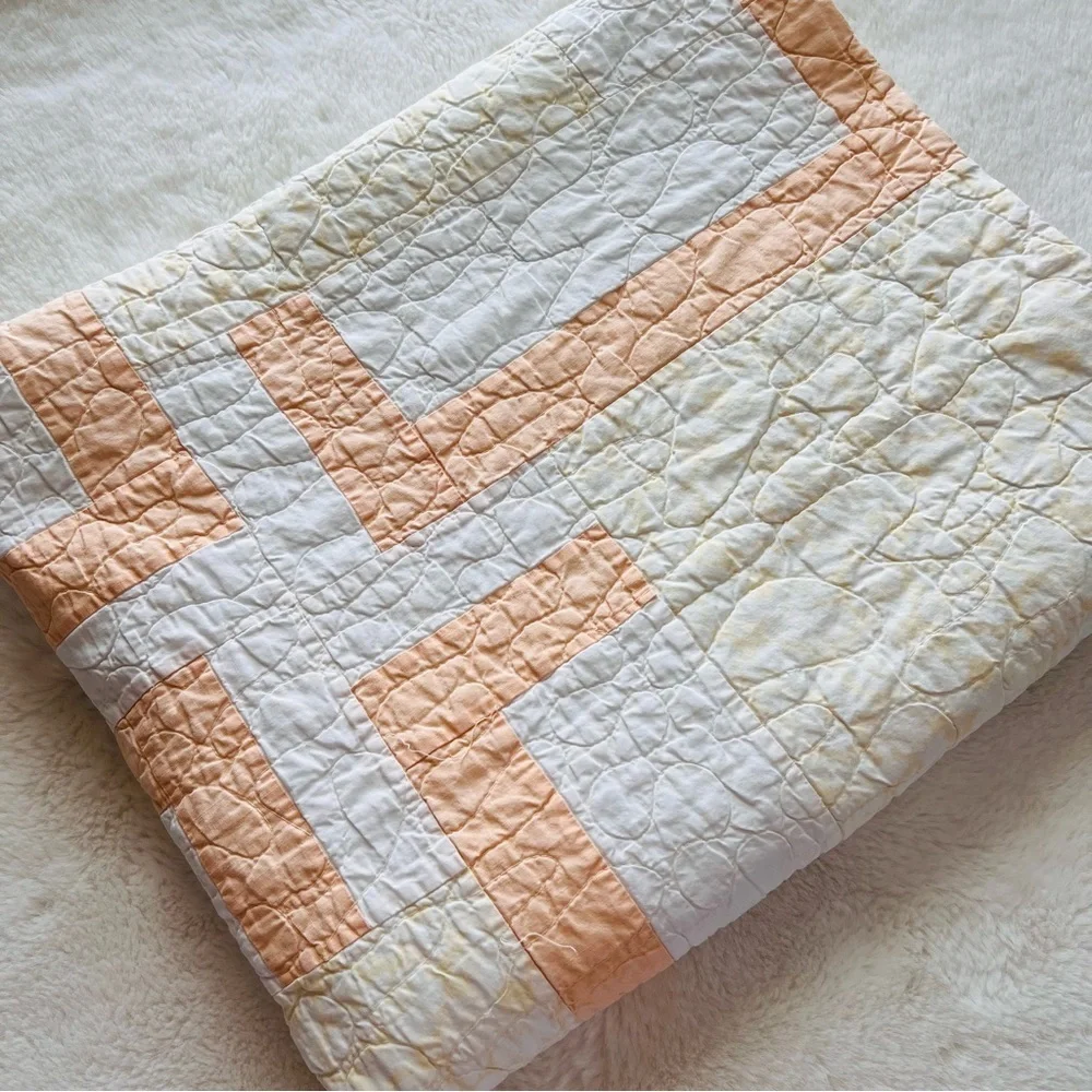 Vintage 1980s Handmade Quilt – 66” x 81” – Peach & Cream Geometric Design